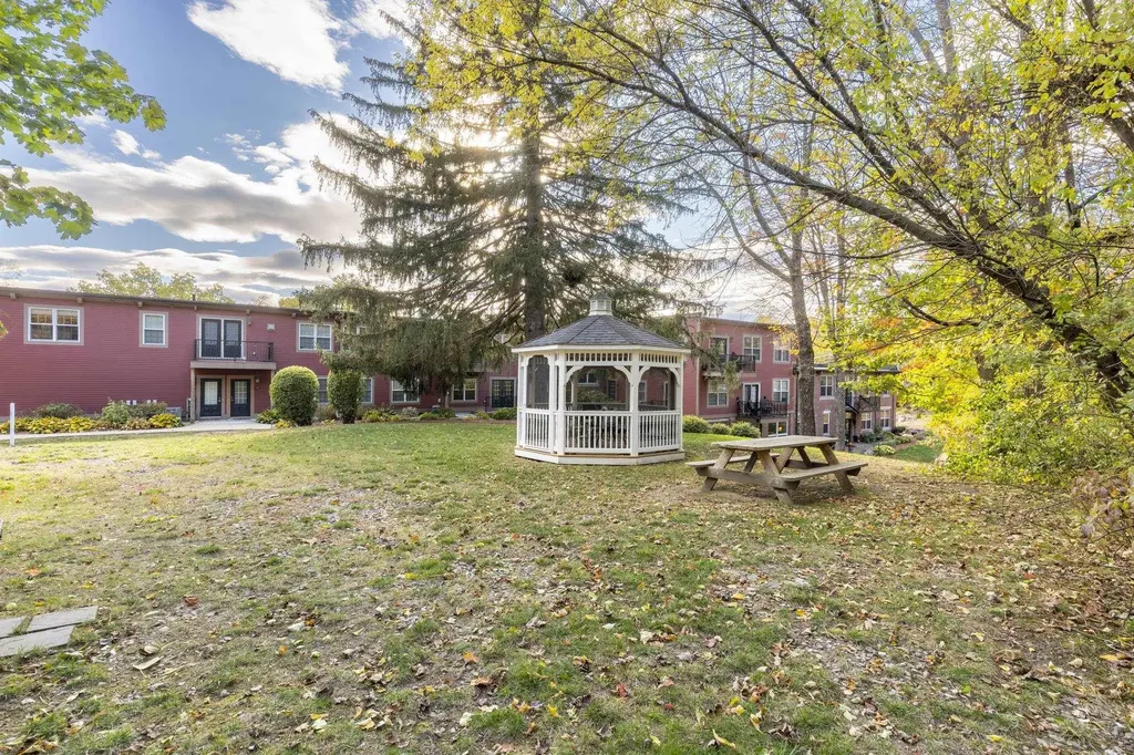 7 Chester Road Derry NH 03038