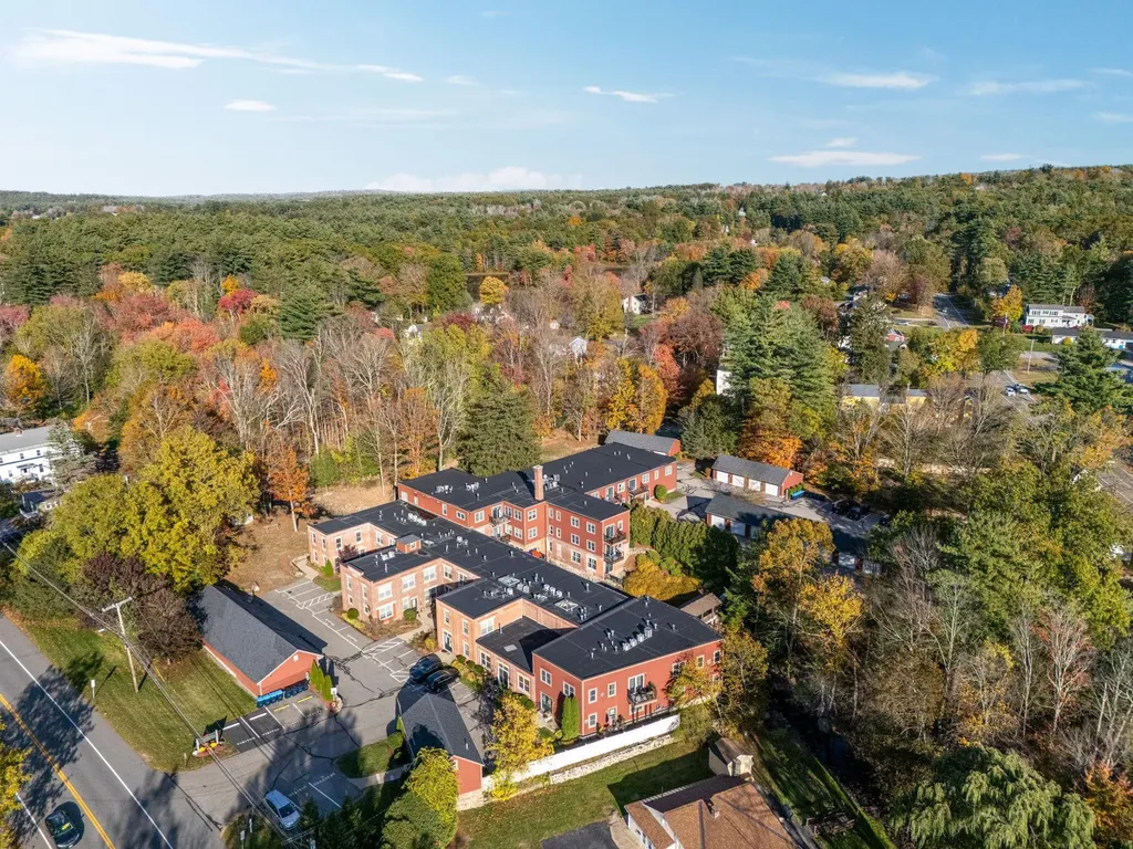 7 Chester Road Derry NH 03038