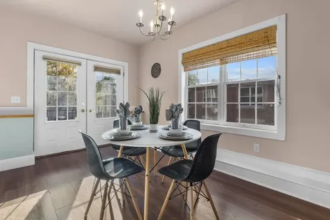 7 Chester Road Derry NH 03038