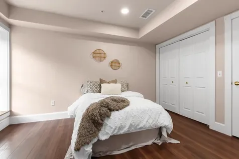 7 Chester Road Derry NH 03038