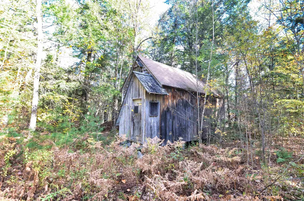 46 Grafton Road Wilmot NH 03287