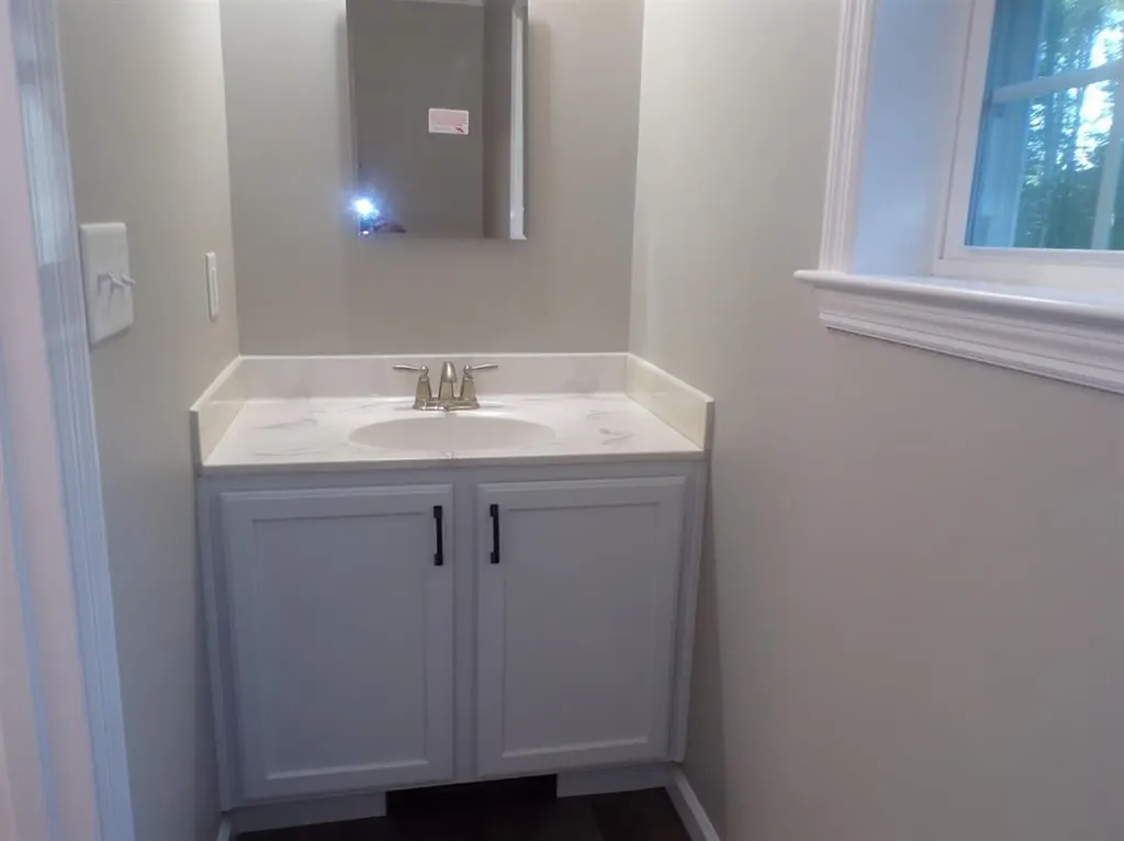 526 Salisbury Road Franklin NH 03235