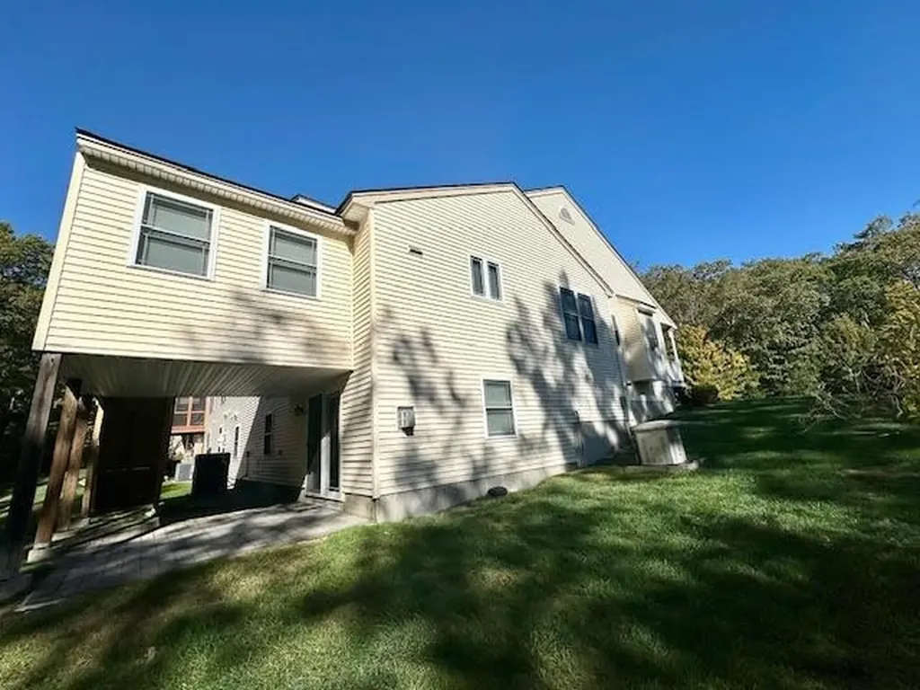 4L Indian Hill Road Derry NH 03038