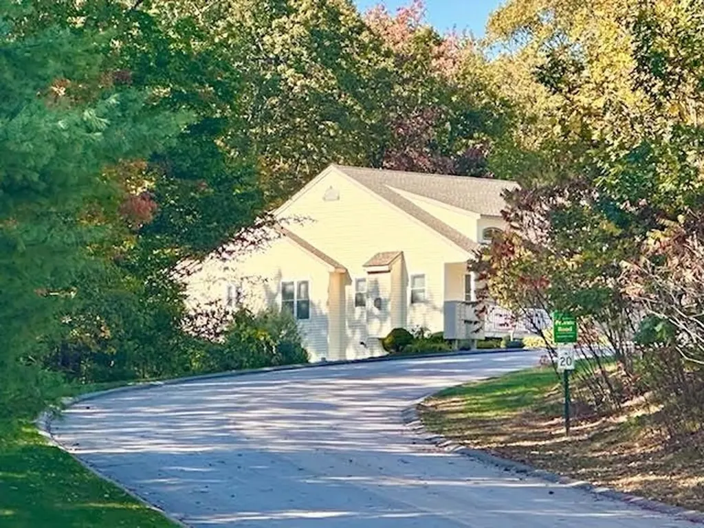 4L Indian Hill Road Derry NH 03038