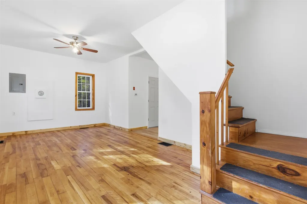 613 New Hampshire Route 118 Canaan NH 03741