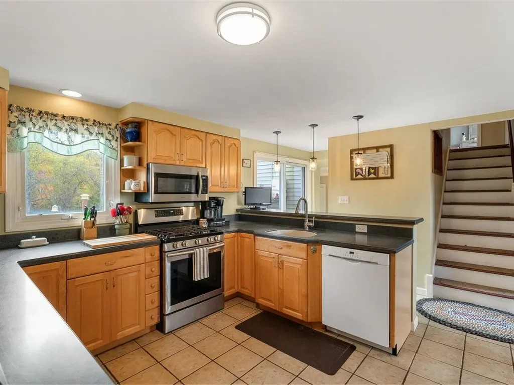 771 Robinson Road Ferrisburgh VT 05456