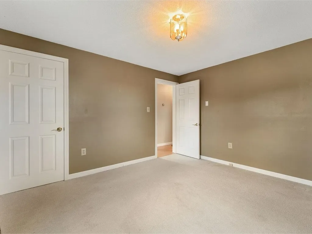 771 Robinson Road Ferrisburgh VT 05456