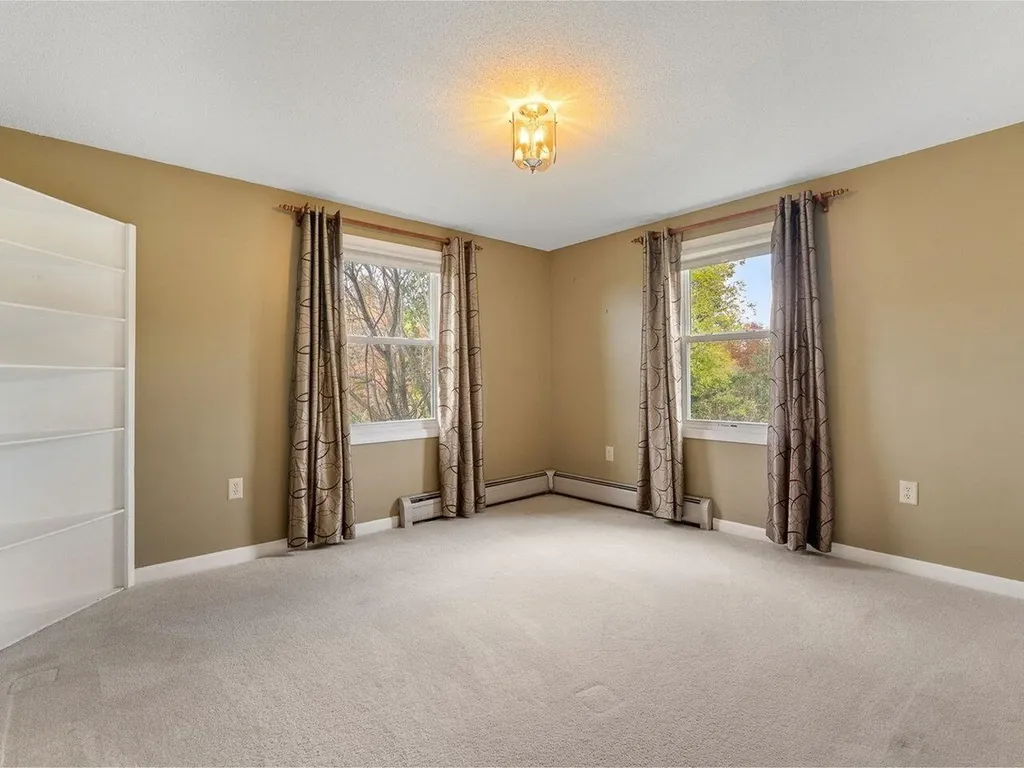 771 Robinson Road Ferrisburgh VT 05456