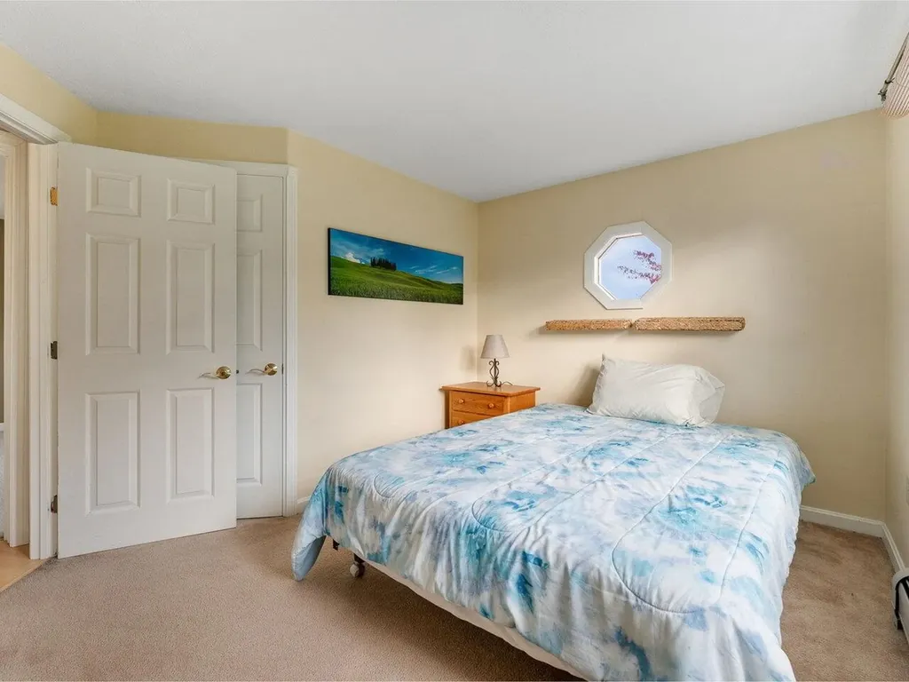 771 Robinson Road Ferrisburgh VT 05456