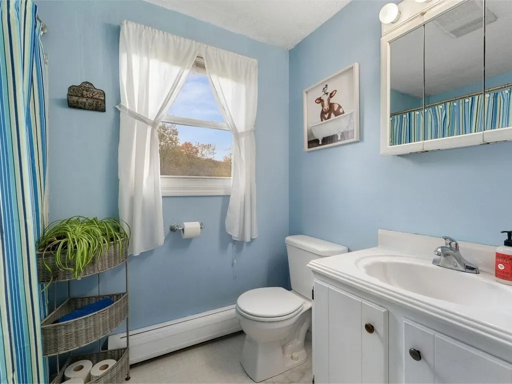 771 Robinson Road Ferrisburgh VT 05456