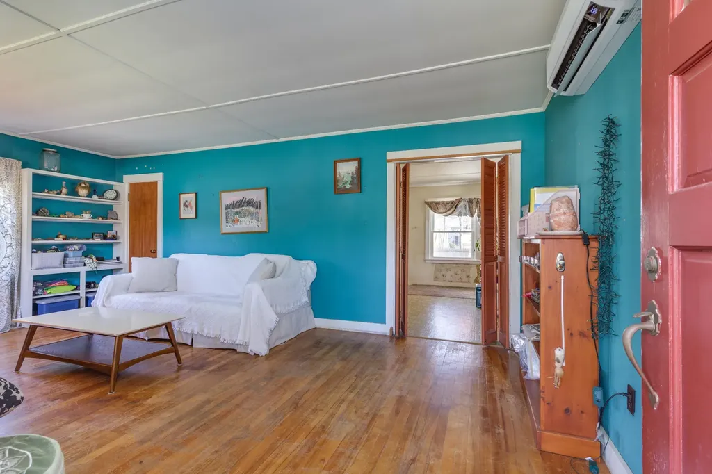 13 Ellsworth Street Concord NH 03301