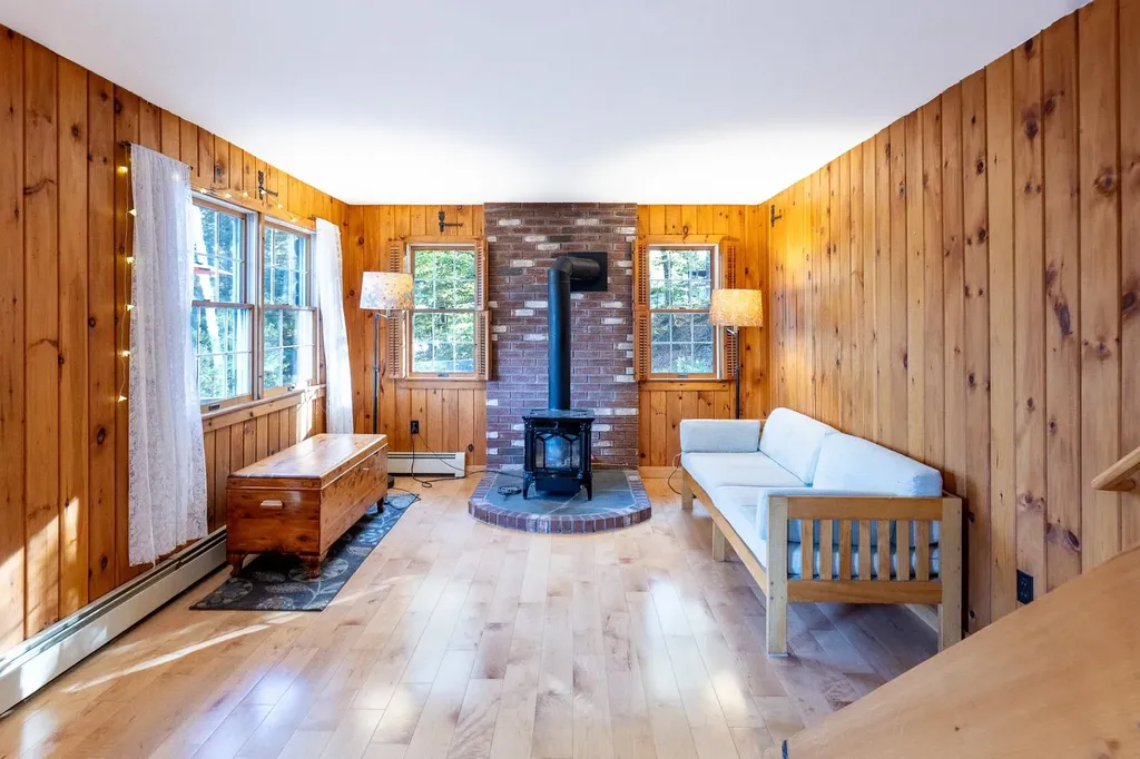 49 Storrs Hill Road Lebanon NH 03766