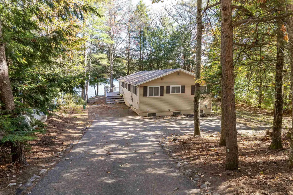 490 Deer Meadow Road Webster NH 03303