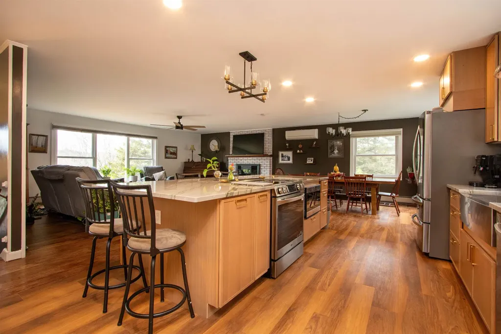 172 Lawrence Circle St. Johnsbury VT 05819