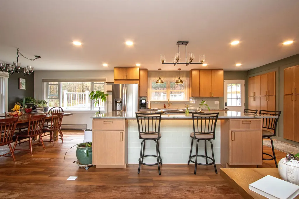 172 Lawrence Circle St. Johnsbury VT 05819