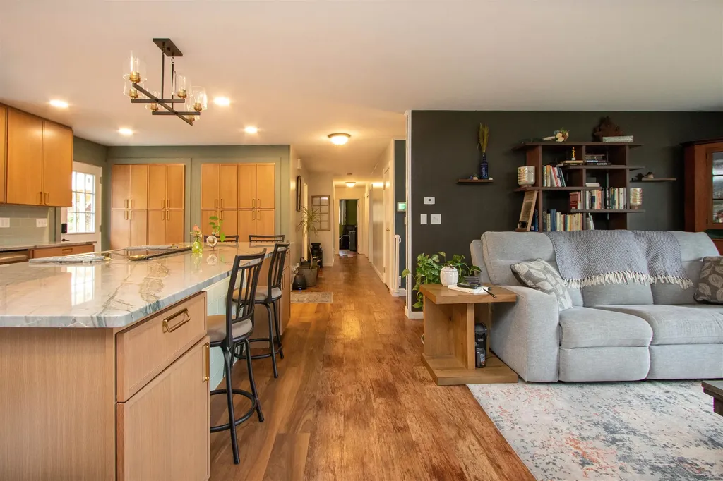 172 Lawrence Circle St. Johnsbury VT 05819