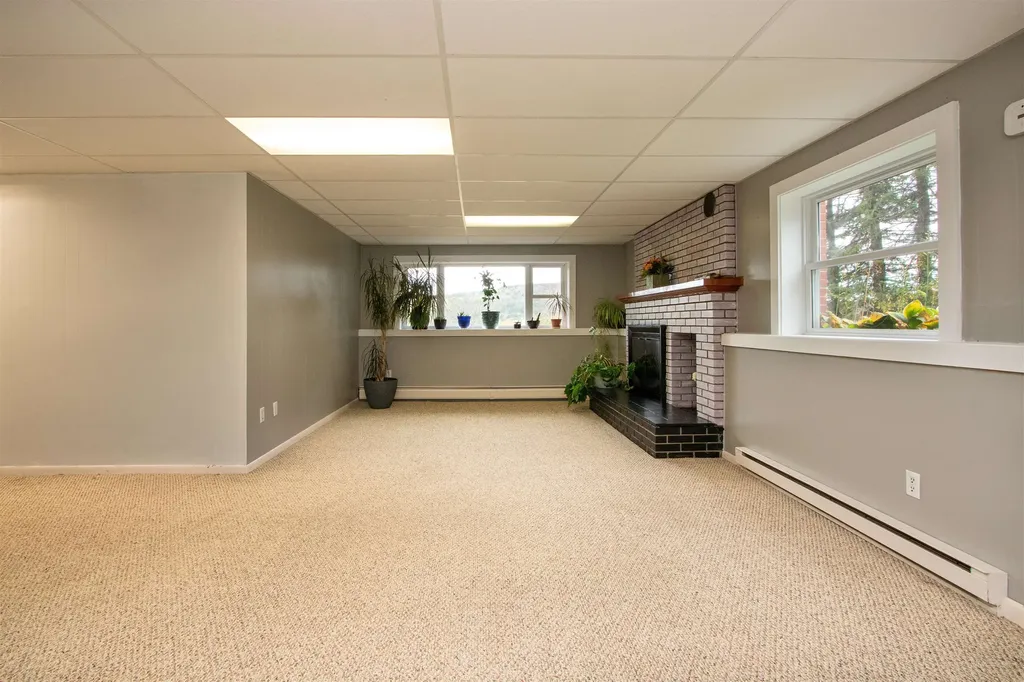 172 Lawrence Circle St. Johnsbury VT 05819