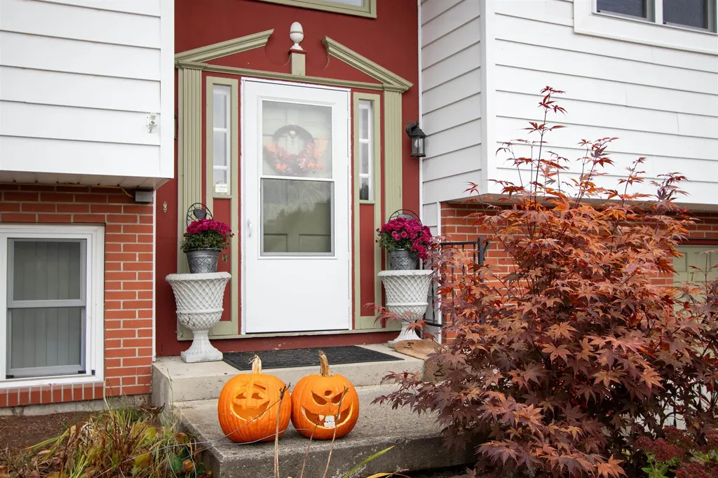 172 Lawrence Circle St. Johnsbury VT 05819