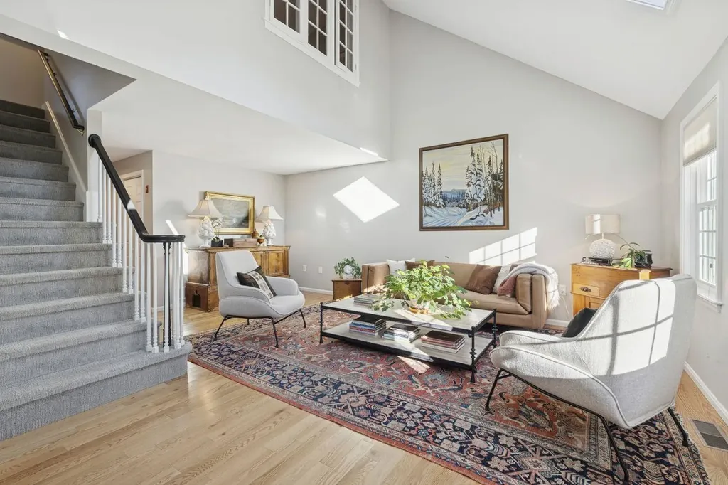 25 Atherton Lane Amherst NH 03031