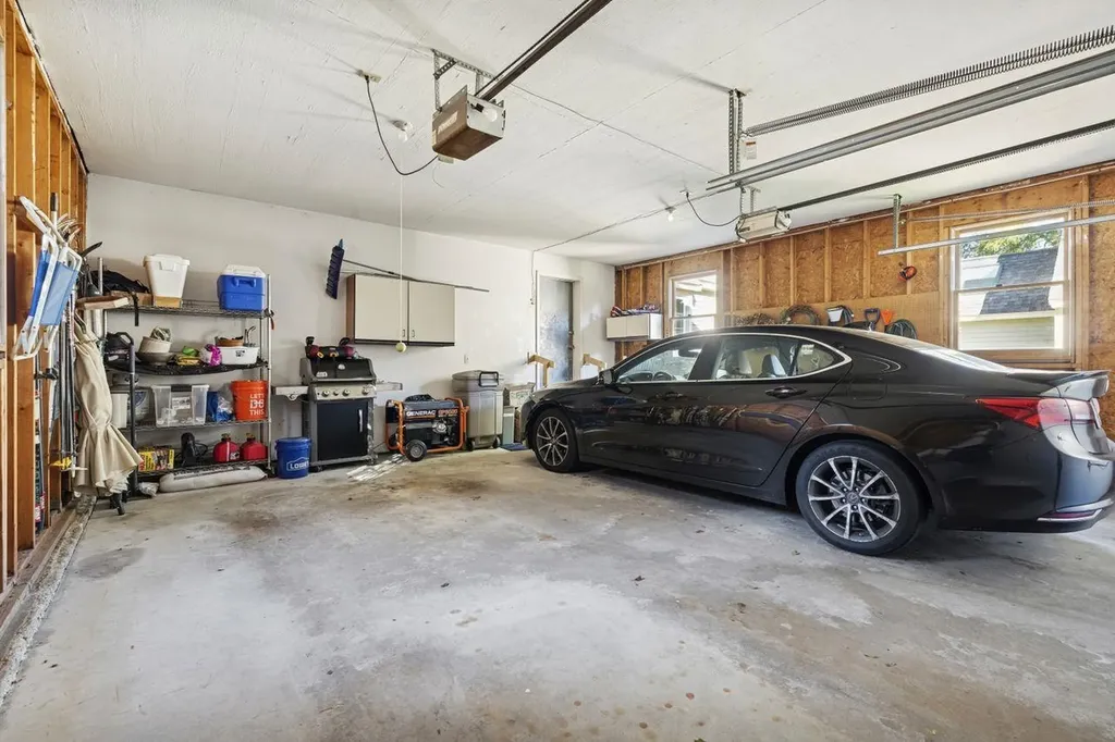 25 Atherton Lane Amherst NH 03031