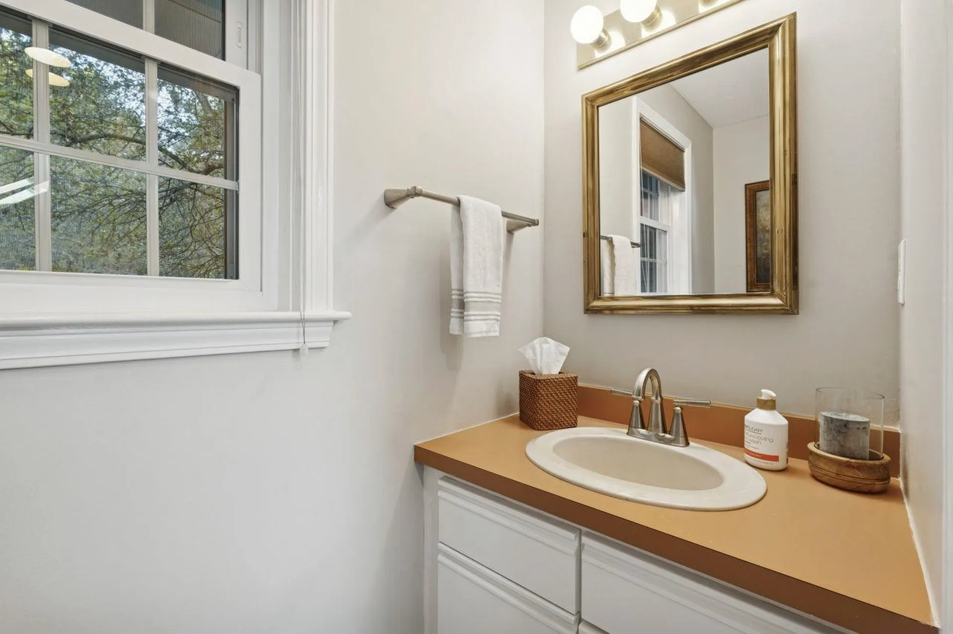 25 Atherton Lane Amherst NH 03031