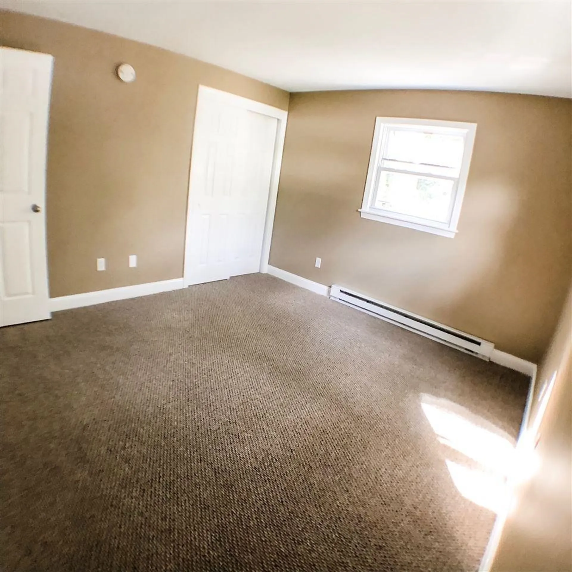 4 Deer Street Tilton NH 03276