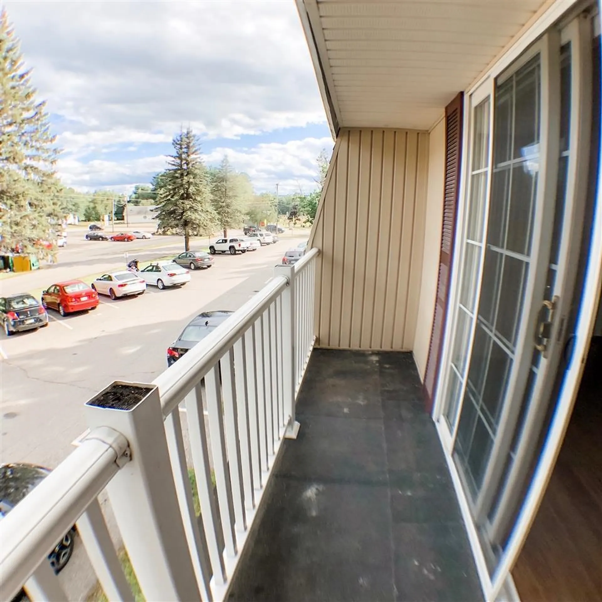 4 Deer Street Tilton NH 03276