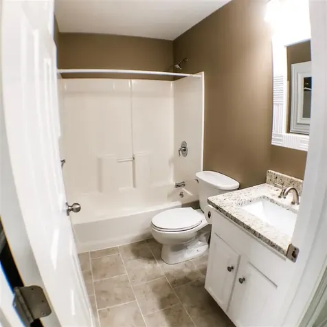 4 Deer Street Tilton NH 03276