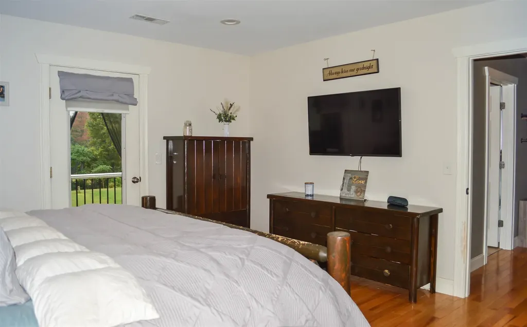 16 Vilas Road Alstead NH 03602