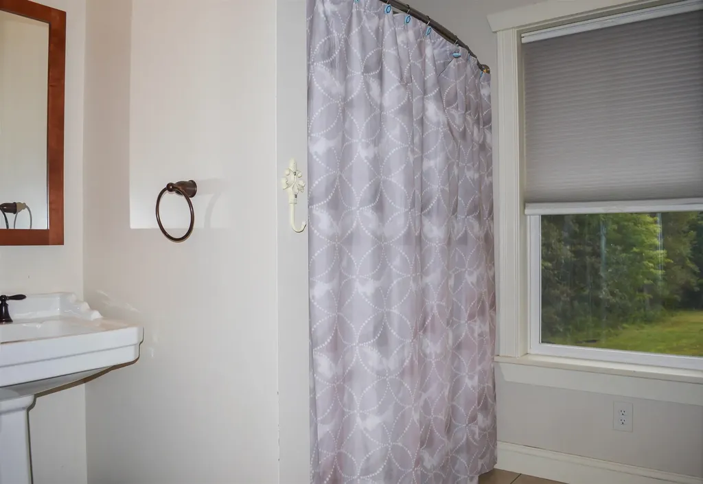 16 Vilas Road Alstead NH 03602