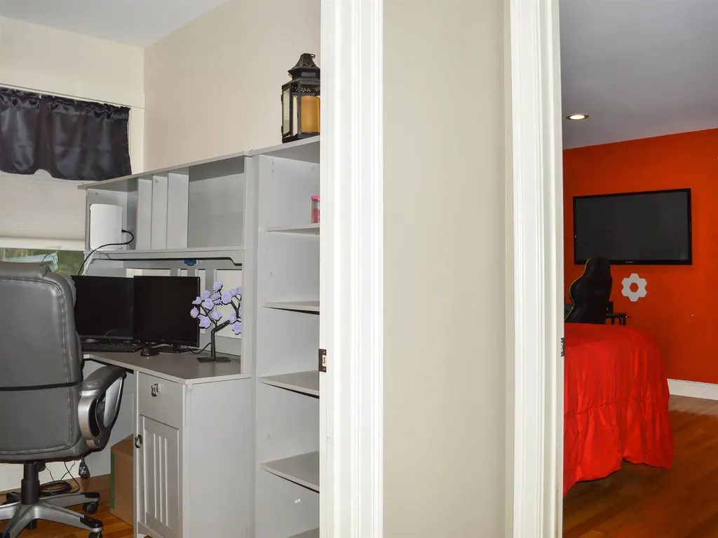 16 Vilas Road Alstead NH 03602