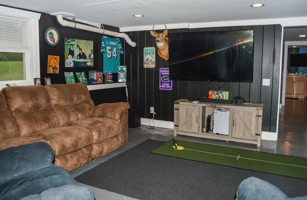 16 Vilas Road Alstead NH 03602