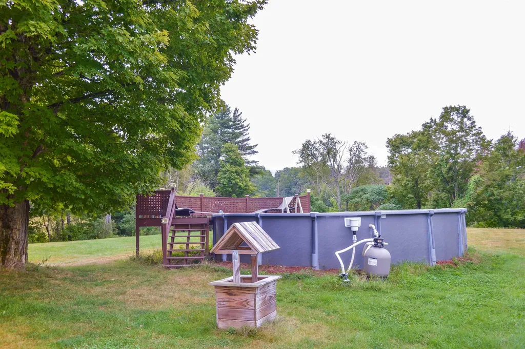 16 Vilas Road Alstead NH 03602