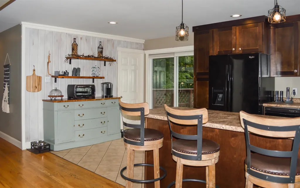 16 Vilas Road Alstead NH 03602