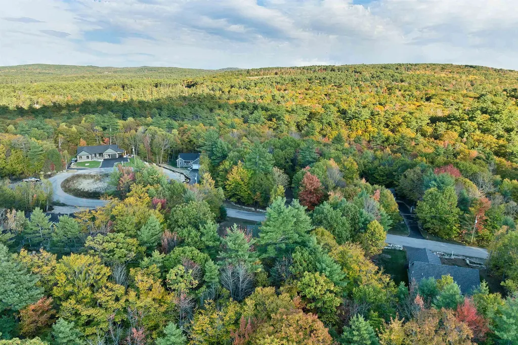 97 Daniel Drive Wakefield NH 03830