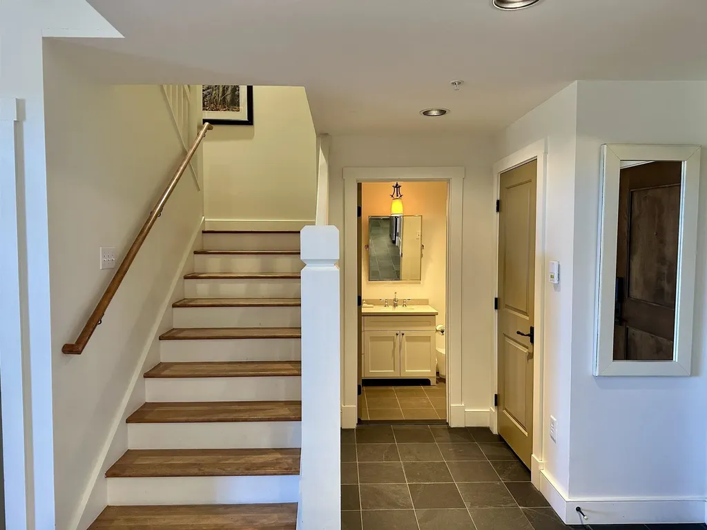 102 Forest Drive Warren VT 05674