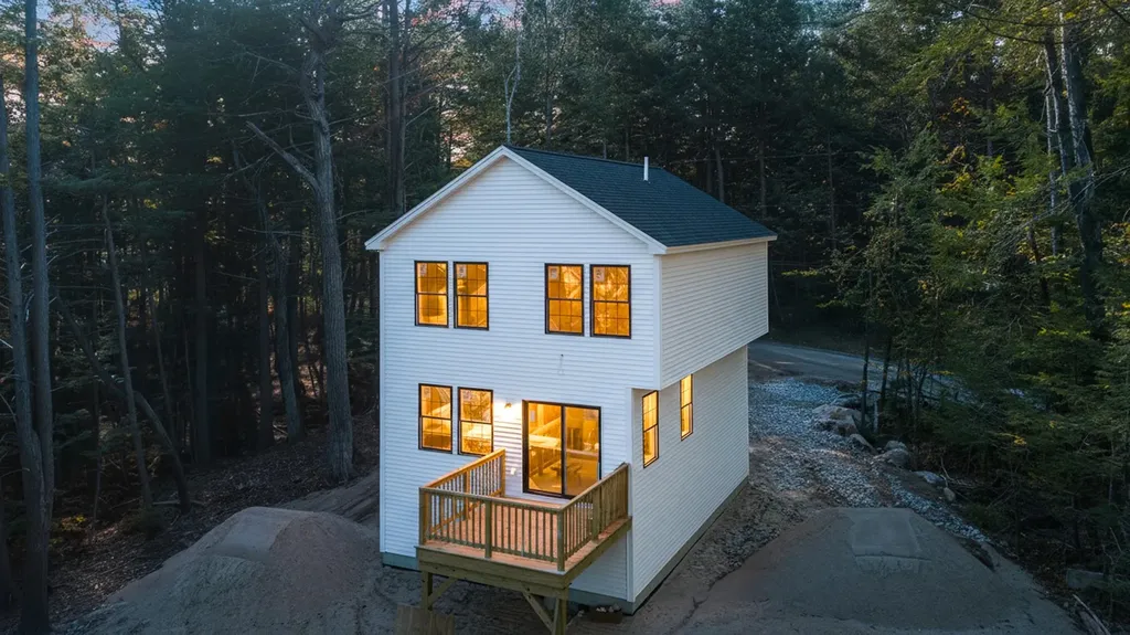 98 Emerald Drive Hillsborough NH 03244