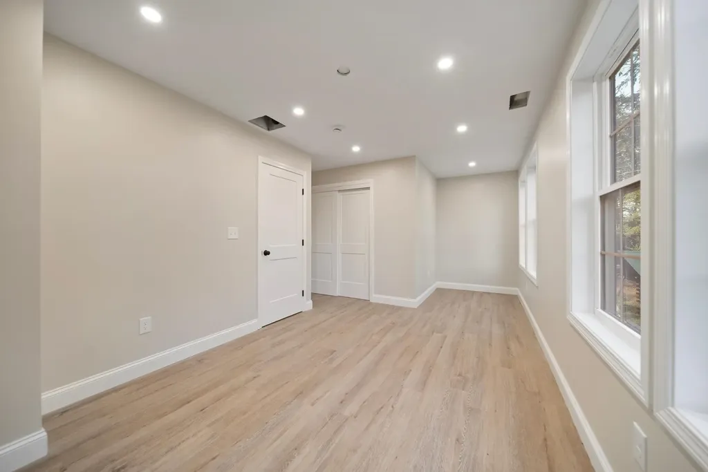 98 Emerald Drive Hillsborough NH 03244