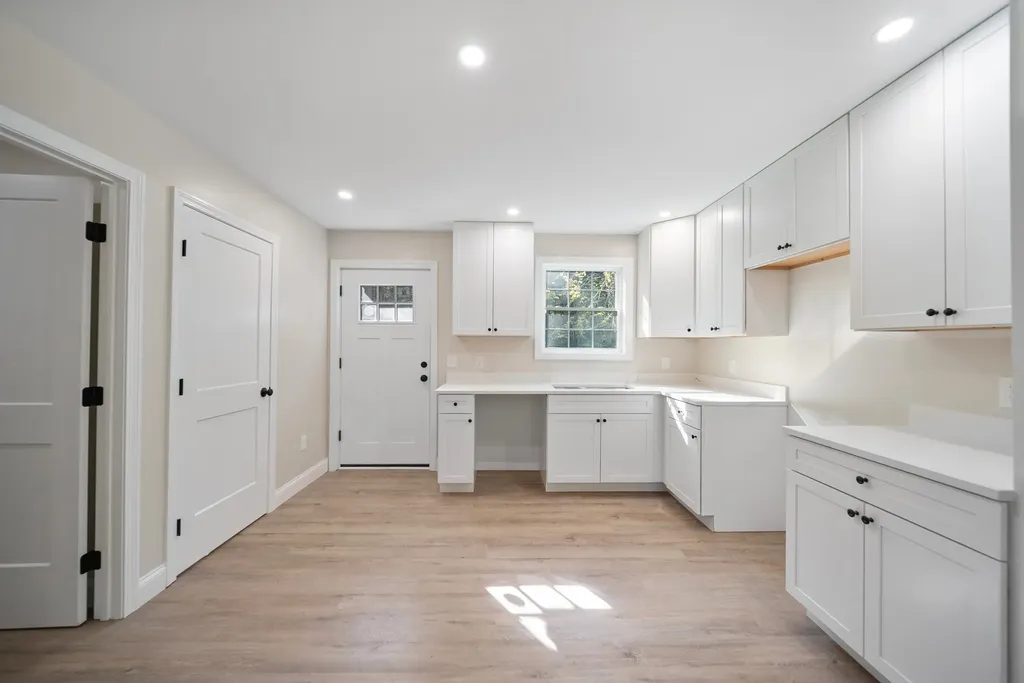 98 Emerald Drive Hillsborough NH 03244