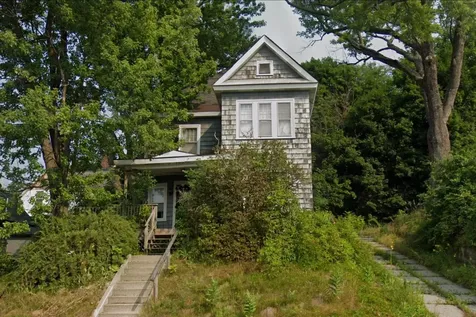 285 School Street Berlin NH 03570