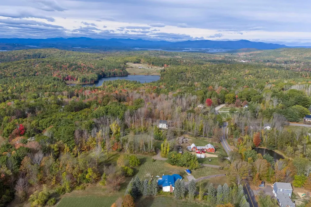 15 Swain Road Gilford NH 03249