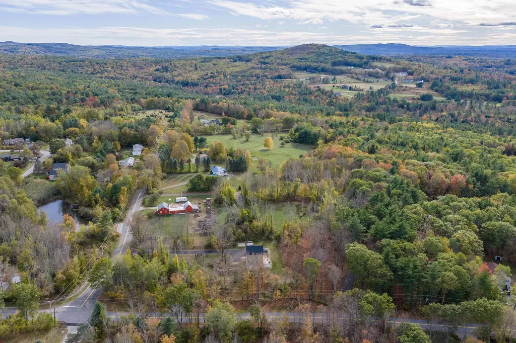 15 Swain Road Gilford NH 03249