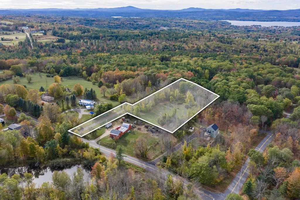 15 Swain Road Gilford NH 03249