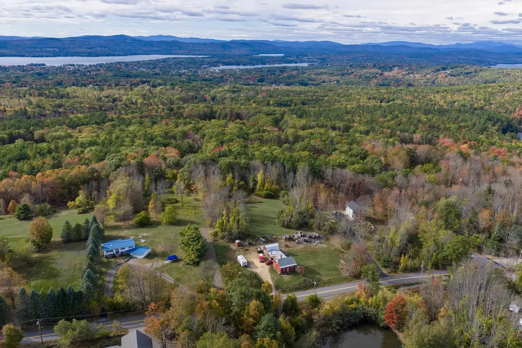 15 Swain Road Gilford NH 03249