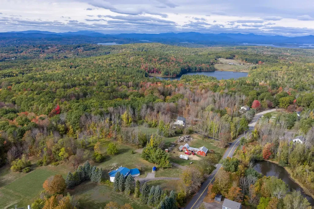 15 Swain Road Gilford NH 03249