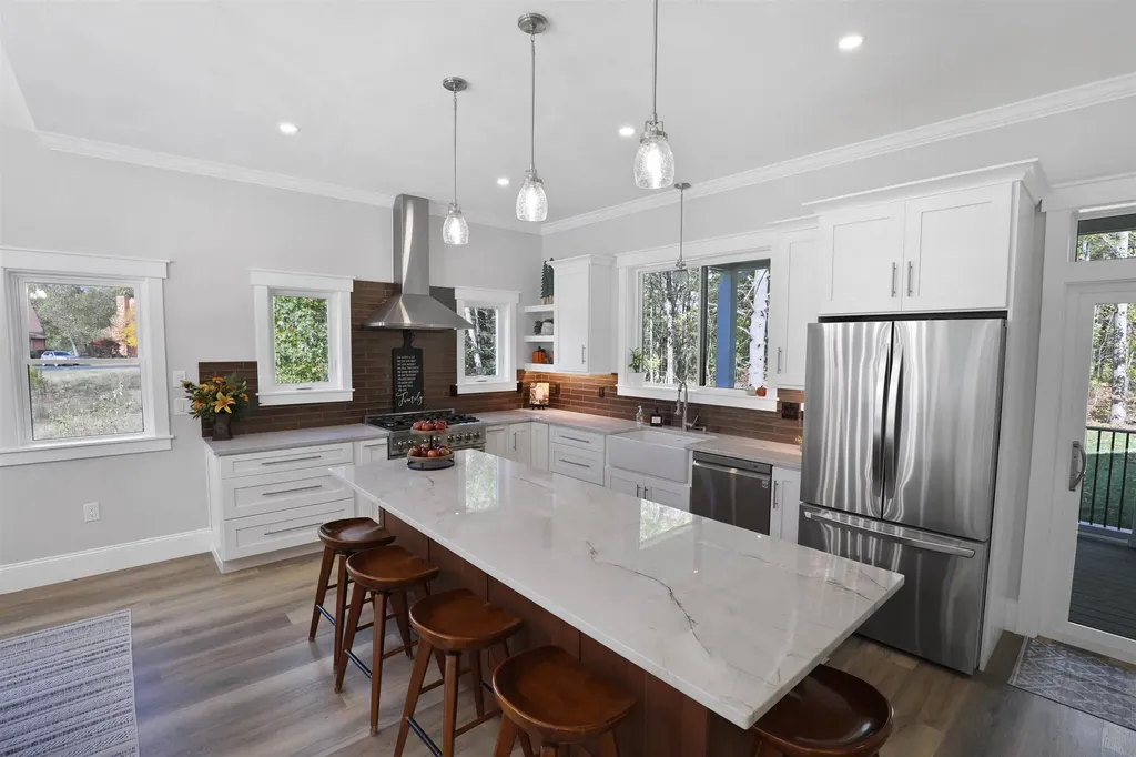 64 Fairway Drive Ashland NH 03217