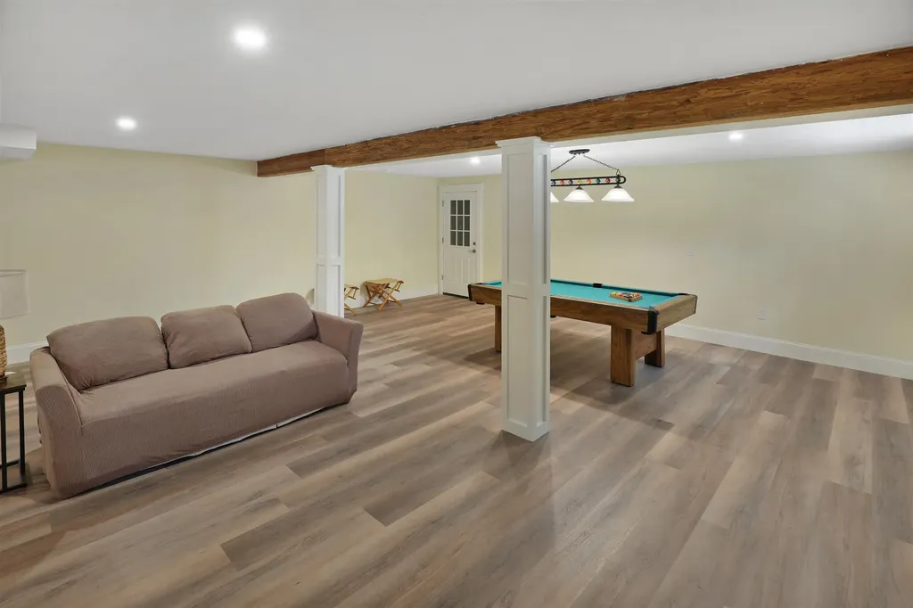 64 Fairway Drive Ashland NH 03217