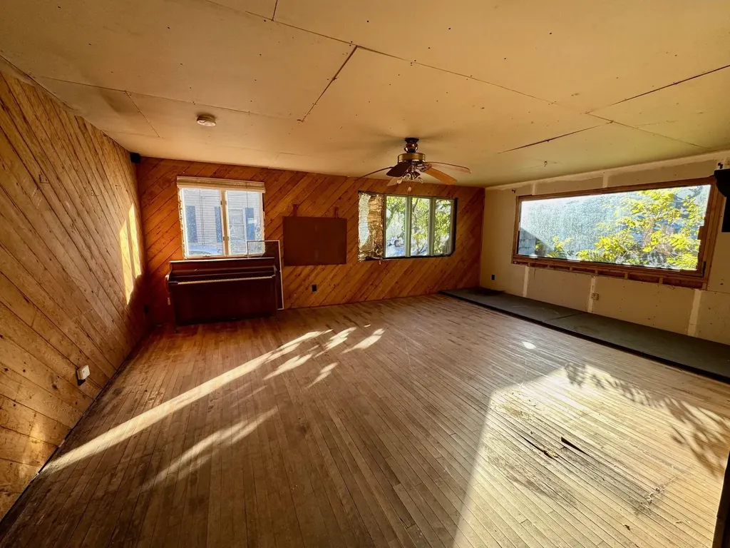 58 Pearl Street Claremont NH 03743