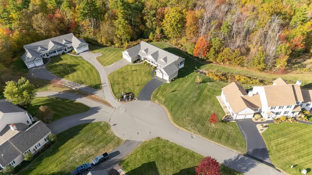 58 Granite Lane Chester NH 03036