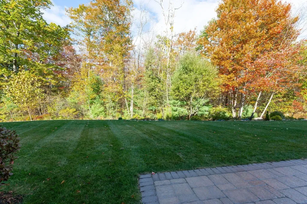 58 Granite Lane Chester NH 03036